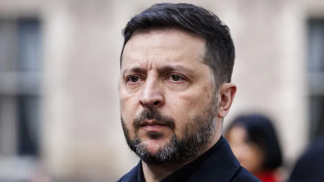 
                    Zelensky preparado para encontro com Putin e confirma troca de prisioneiros
                
