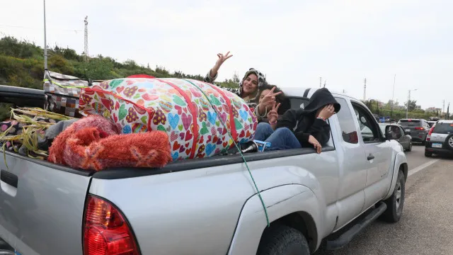 
                    Portugal diz que cessar-fogo no Líbano facilita negociações sobre Irão
                