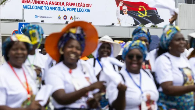 
                    Papa Leão XIV chegou a Angola para visita de três dias
                