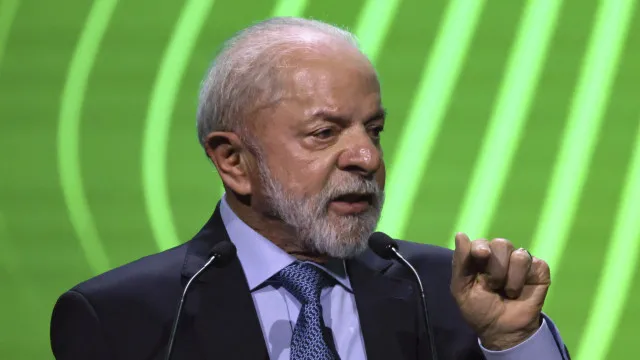 
                    Reduzir pena de Bolsonaro? Congresso do Brasil derruba veto de Lula
                