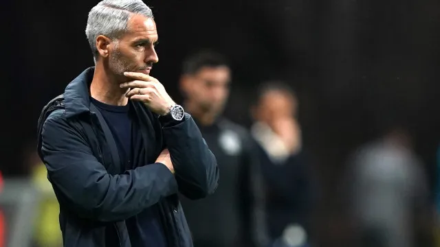 Carlos Vicens não quer ouvir falar do Friburgo: "Foco está no Casa Pia"