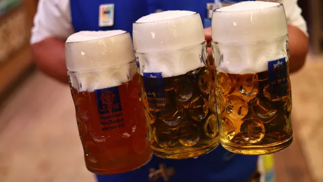 
                    Sete em cada 10 jovens de 18 anos admitem ter consumido álcool
                