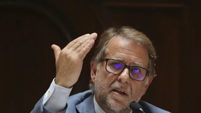 
                    Brigada de Trânsito da GNR vai começar com cerca de 1.300 efetivos
                