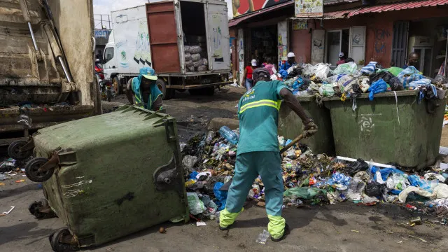 
                    UE financia projeto para modernizar gestão do lixo em Luanda
                