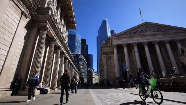 Banco de Inglaterra mantém taxa de juro diretora do Reino Unido nos 3,75%