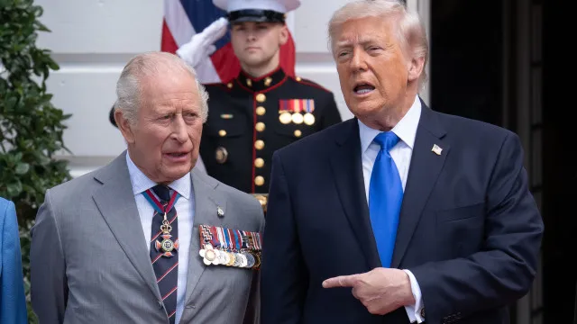 Carlos? "É um grande rei - o mais formidável dos reis, na minha opinião"