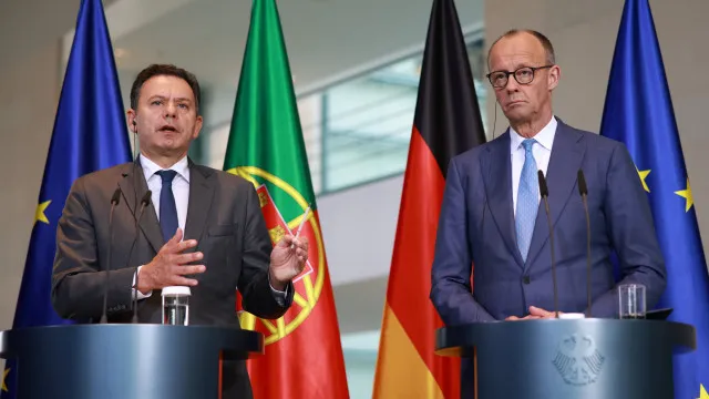 
                    Montenegro e Merz defendem pressão diplomática sobre Teerão
                