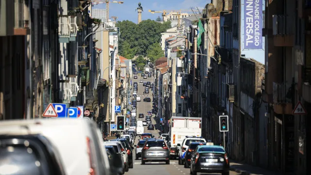 UE estÃ¡ a vender mais carros e Portugal cresce ainda mais
