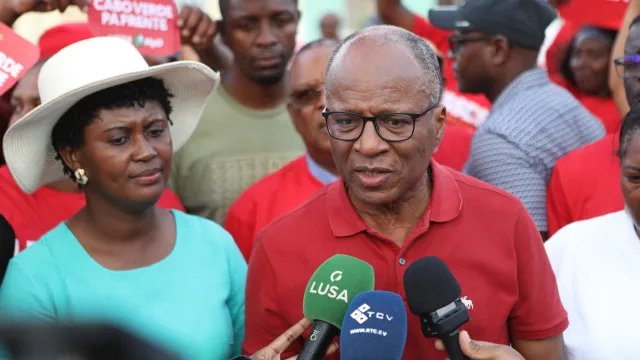 
                    Ex-governante cabo-verdiano Ulisses Correia e Silva deixa política ativa
                