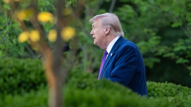 
                    Donald Trump anuncia conversações com Cuba: 