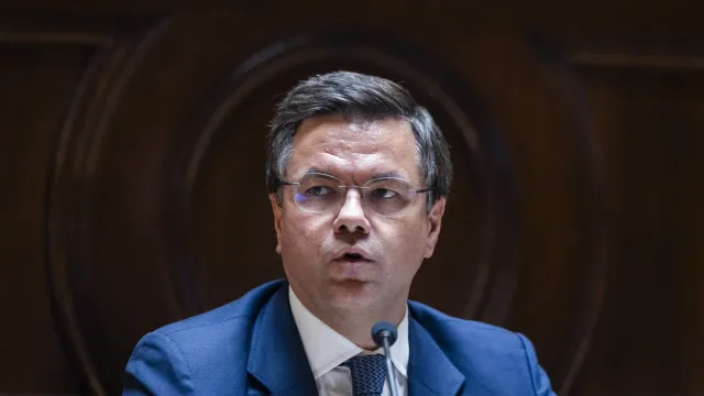 Governo estuda "gémeos digitais" para prever catástrofes com IA