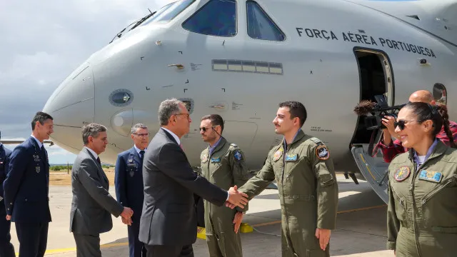 
                    Presidente da República assistiu a demonstração operacional da Força Aérea
                