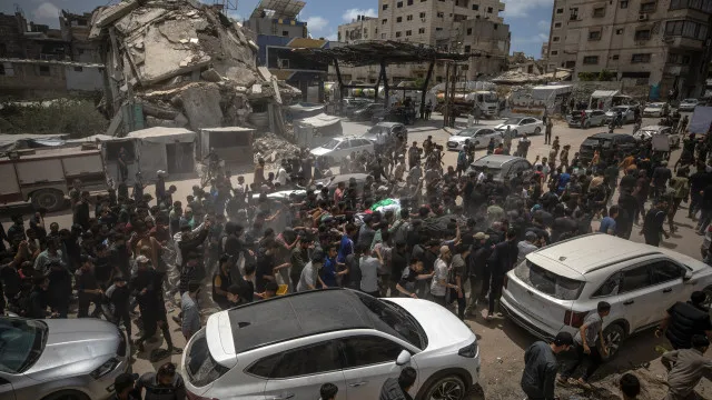 
                    Israel condiciona reconstrução de Gaza ao desarmamento do Hamas
                