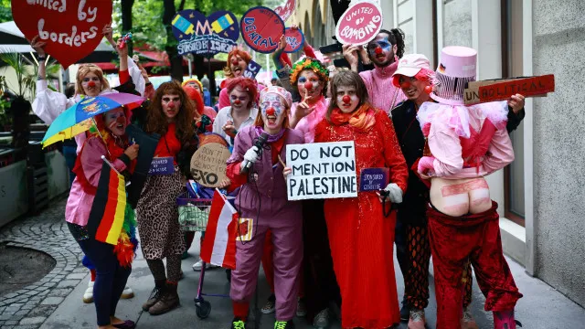 
                    Milhares protestaram em Viena contra participação de Israel na Eurovisão
                