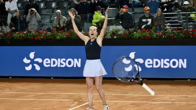
                    Elina Svitolina bate Coco Gauff e vence um WTA 1.000 oito anos depois
                