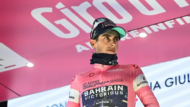 
                    Afonso Eulálio mantém liderança do Giro após contrarrelógio
                