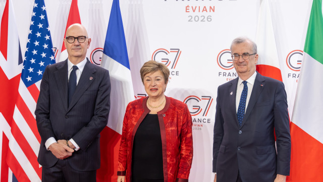 FMI alerta para momento “muito crítico” da economia mundial