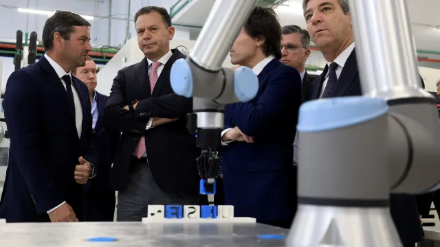 
                    Luís Montenegro destaca Monção como exemplo para os jovens
                