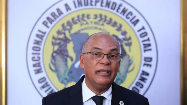 
                    UNITA leva pacto à Assembleia Nacional após 
