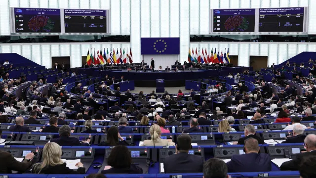 
                    Líderes da UE reúnem-se no Montenegro para incentivar adesão dos Balcãs
                