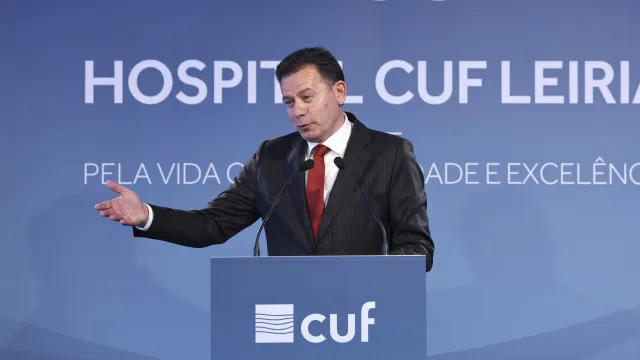 
                    Montenegro desvaloriza previsão de défice da Comissão Europeia
                