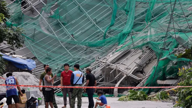 Sobe para 4 o número de mortos em derrocada de edifício nas Filipinas