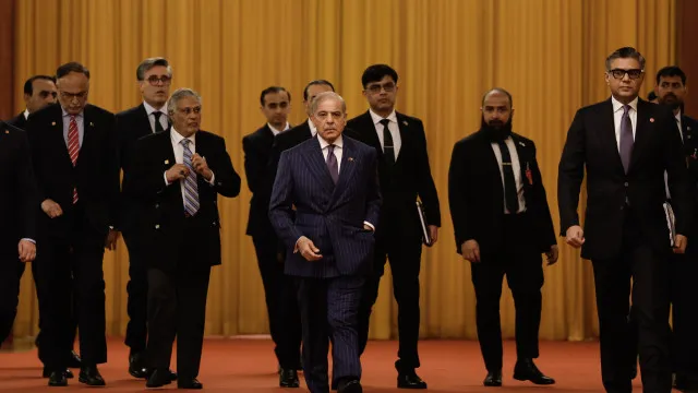
                    Paquistão declara alcançado 