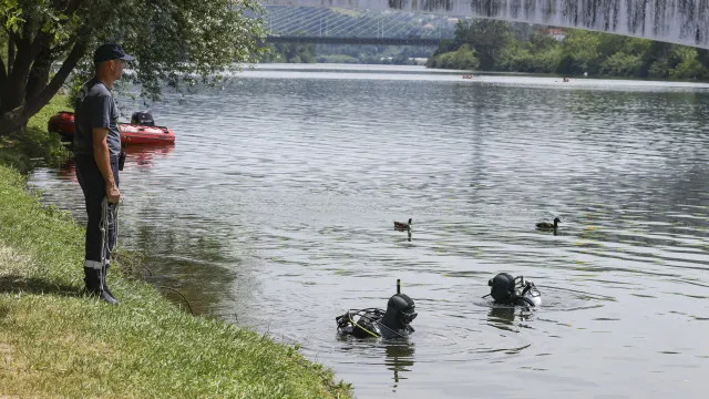 
                    Corpo de jovem desaparecido no rio Mondego encontrado por mergulhadores
                