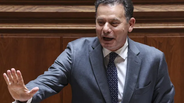 Governo vai analisar mensagem de Seguro sobre subsídio de mobilidade
