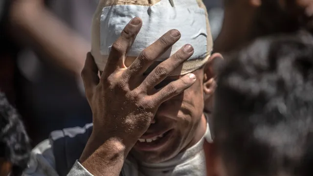 
                    Pelo menos oito mortos após ataques aéreos israelitas em Gaza
                