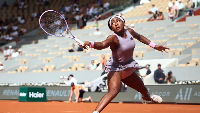 
                    Mais um choque em Roland Garros. Campeã Gauff eliminada na terceira ronda
                