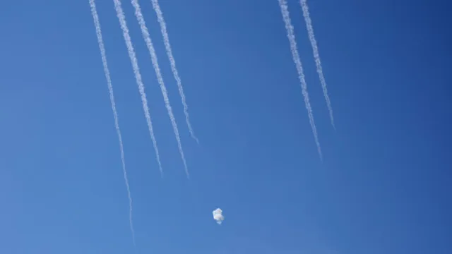 
                    Israel diz ter intercetado dois projéteis vindos do Líbano
                