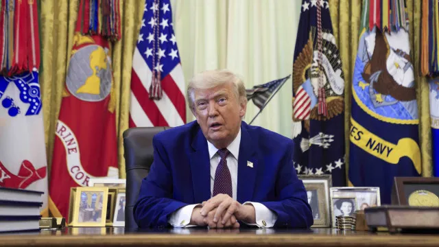 Trump critica resolução "antipatriótica" da Câmara dos Representantes
