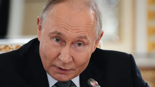 Irão: Putin considera positiva decisão de Trump de decretar cessar-fogo