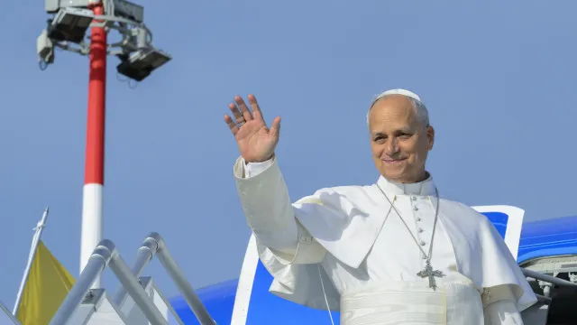 Leão XIV diz que abusos na Igreja são "chaga ainda aberta"