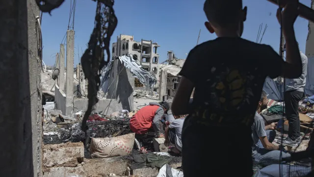 Ataques aéreos na Faixa de Gaza matam mais sete pessoas