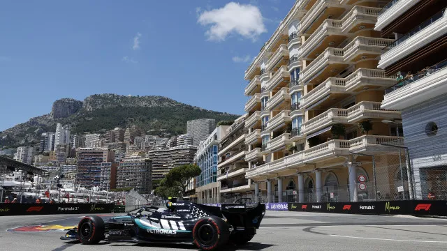 
                    Kimi Antonelli conquista 'pole position' para o GP do Mónaco de Fórmula 1
                