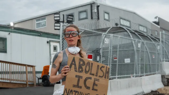 Serviços de imigração dos EUA detiveram mais de 10 mil pessoas em 5 dias