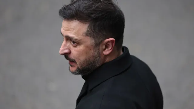 Zelensky conversou com enviados dos EUA para reativar negociações de paz