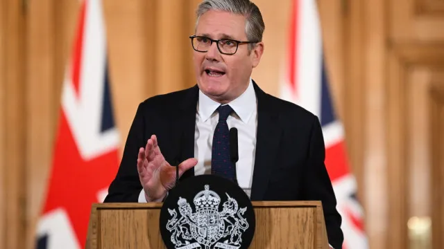 Starmer considera "imprudente" conduta de navio russo no canal da Mancha
