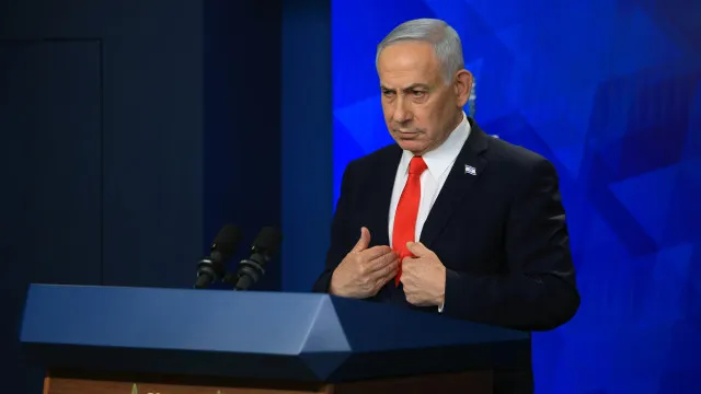 
                    Netanyahu avisa Turquia que não permitirá reforço militar na Síria
                