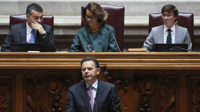 Revisão laboral? Montenegro desafia deputados: "Ou ambição ou mediania"