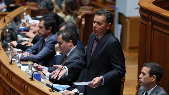 Montenegro diz que não defende descida da idade da reforma