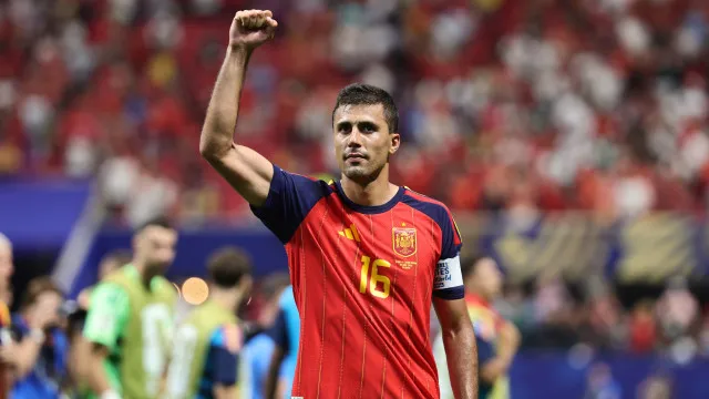 Capitão da Espanha diz que Portugal tem a "melhor geração de sempre"