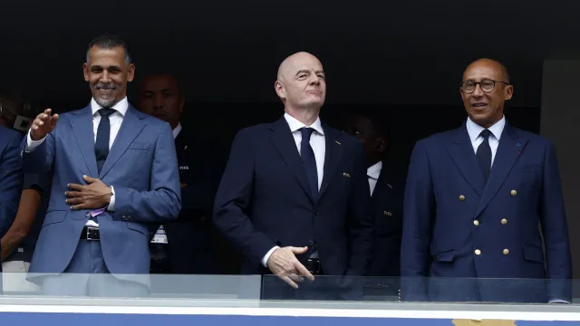 Infantino defende pausas para hidratação durante os jogos do Mundial2026