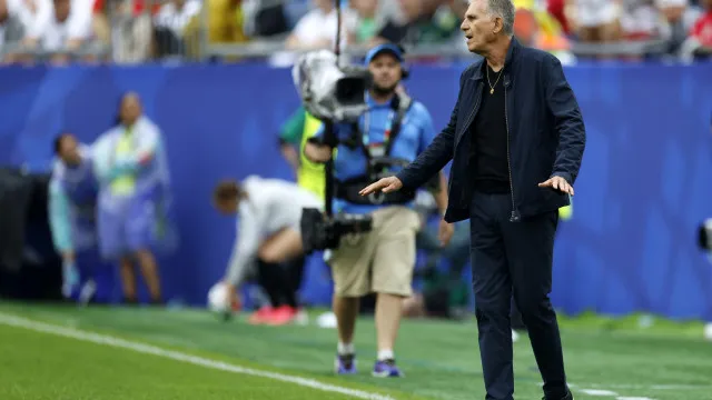 
                    Carlos Queiroz assume: 