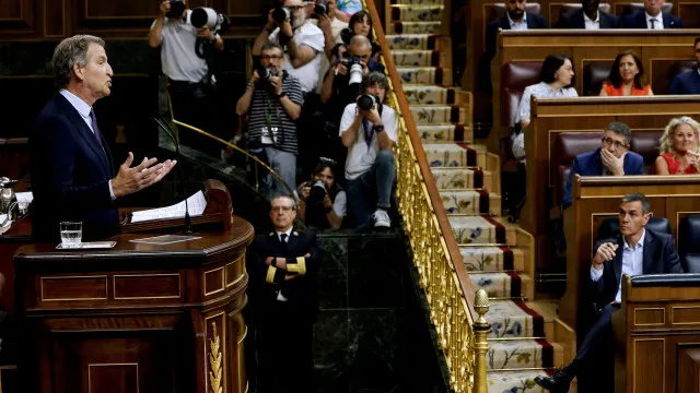 Líder do PP volta a pedir demissão de Pedro Sánchez