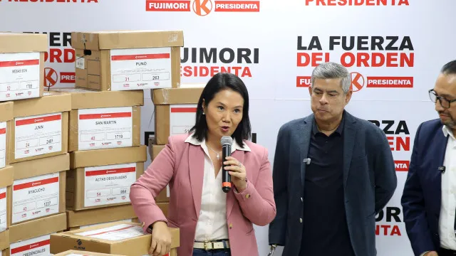 
                    Provável vencedora das presidenciais Keiko Fujimori apela à união no Peru
                