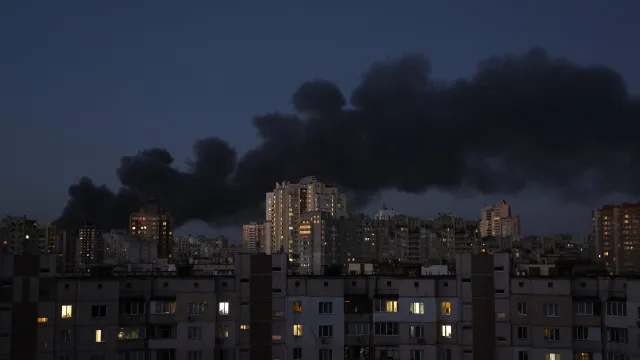 
                    Rússia diz ter abatido 28 drones que voavam em direção a Moscovo
                
