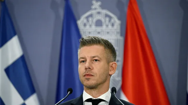 
                    Primeiro-ministro acusa Governo Orbán de deixar contas em ruína
                